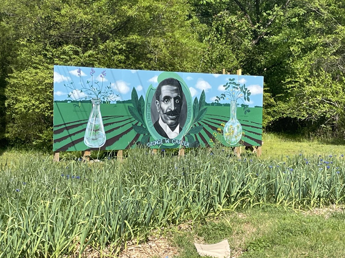 Kicked off the <a href="/vaunitedland/">VaULT</a> conference with a beautiful day spent at two innovative spaces playing an important role in Richmond food systems! <a href="/ShalomFarm/">Shalom Farms</a> #sankofaorchard