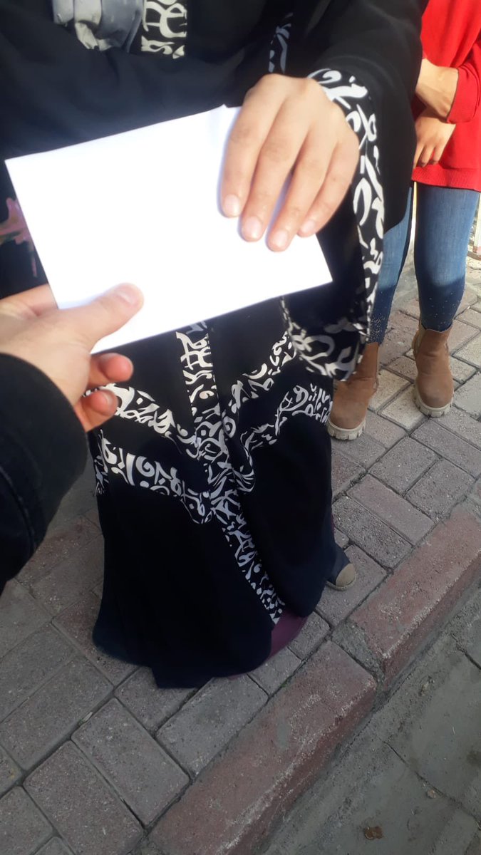 Hayırseverlerimizin gönderdiği zekatları ihtiyaç sahibi ailelerimize ulaştırıyoruz 🌸