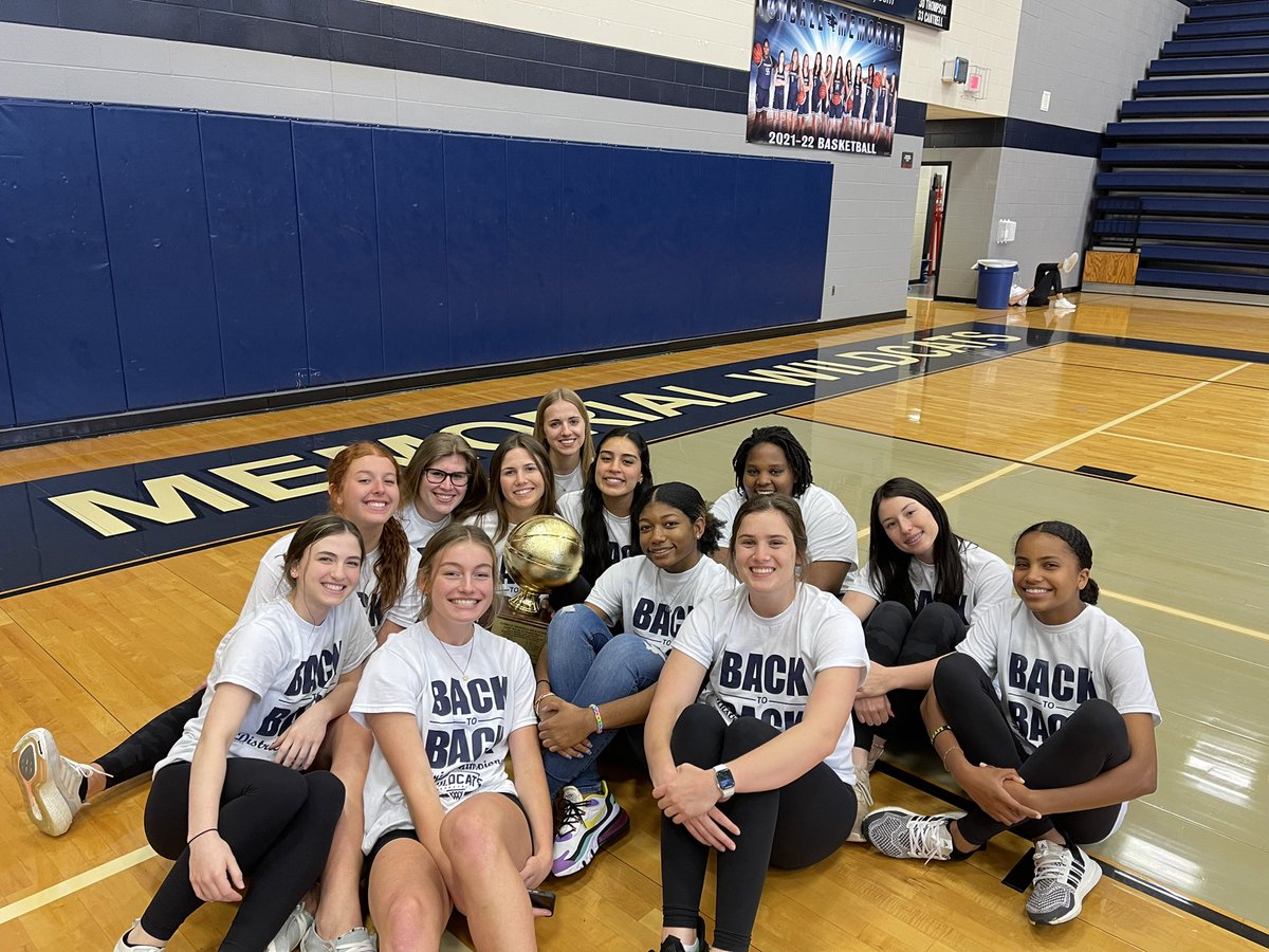 TMHSGBB's tweet photo. Thank you @TISD_athletics for the trophy to commemorate their championship season. https://t.co/evBtjuJvHO