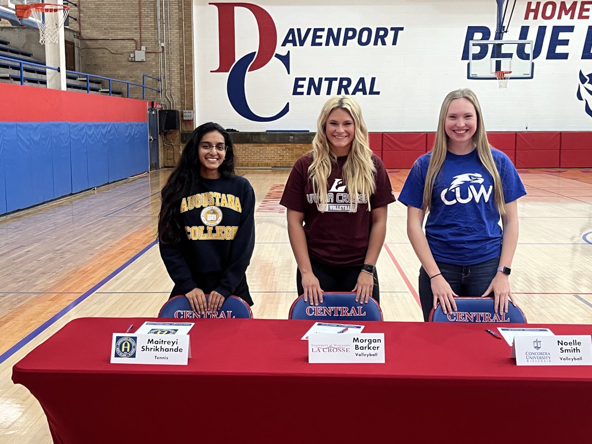 bluedevilAD22's tweet photo. College Signing Day!!!  Congrats Blue Devils and the best of luck in the next chapter of your academic and athletic careers!!  Go Blue!!!! https://t.co/AYbNCiMooP