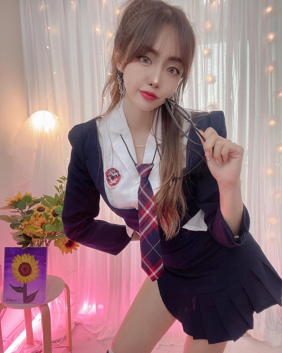 :) good day with chat!