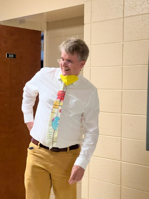 ESUModLang's tweet image. Congratulations  to our dept. colleague Peter Pruim, celebrating the beginning of his retirement journey and 25 years @ESUniversity Thank you for all you have done for the department, the university, and for students.  You will be missed! #ESU #Philosophy  #retirement