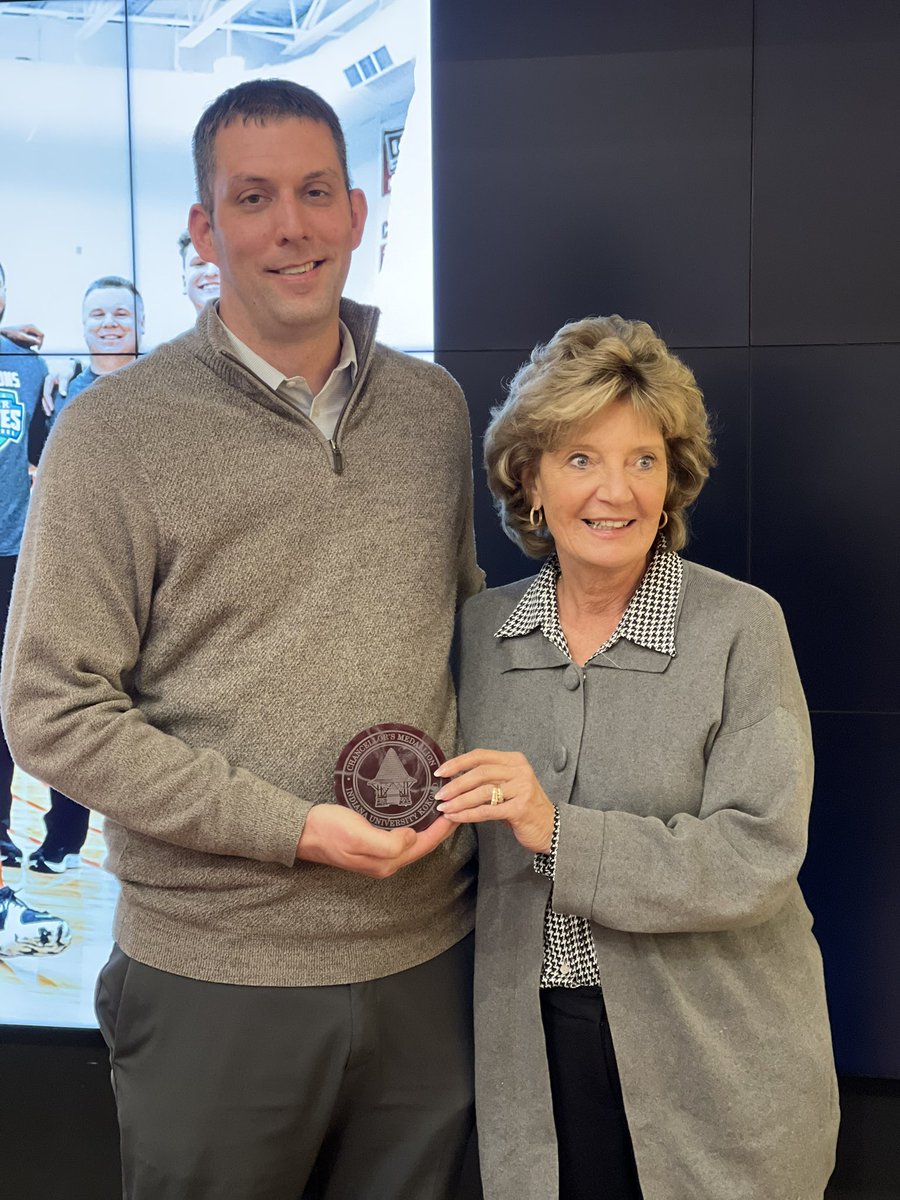 IUKAthletics's tweet photo. We are forever grateful for the leadership from @IUKokomoAD. The department wouldn’t be where it is today without you! 

He was awarded the Chancellor’s Medallion for his service to IU Kokomo! 

We wish you the best of luck in your next adventure with @BergAthletics! 

#GoCougs https://t.co/n7EQYJeyBV