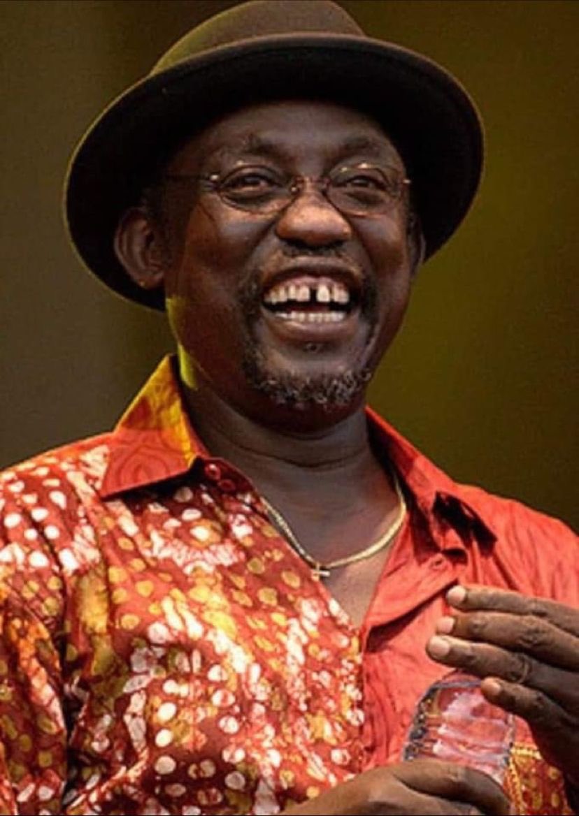 adajinn's tweet photo. Dans mon pays le #Senegal 🇸🇳 des #Baobab tombent dans l’indifférence totale. RIP Rudy Gomis. Une autre page qui se ferme alors qu’on se demande si une nouvelle pourra s’ouvrir. https://t.co/Qg74DXlaEX