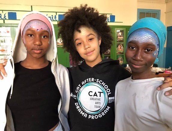 BWA09x323's tweet photo. “Julián is a Mermaid” is a story about being accepted by those who love us.  Students created their own mer-people looks! https://t.co/7exGWeS6rE @ucs_uft @CSD9Bronx #NYCDistrict9 #BronxCouncilDistrict16 #BronxCommunityBoard4 @NYCSchools @NYCMayorsOffice @DOEChancellor @nycgov https://t.co/rynpwwLUQi