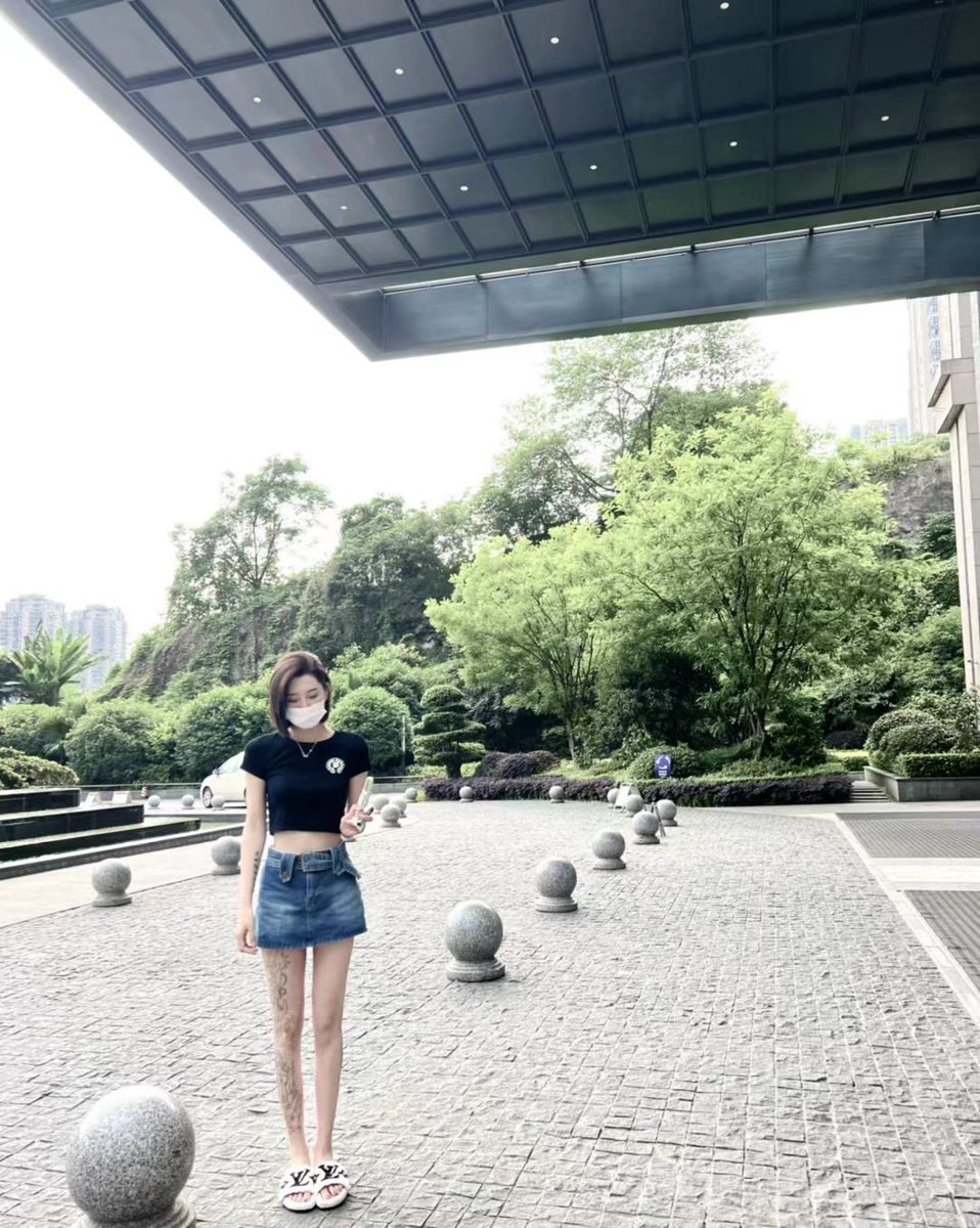 好看吗？

#健身 #女神 #长腿 #性感 #骚货