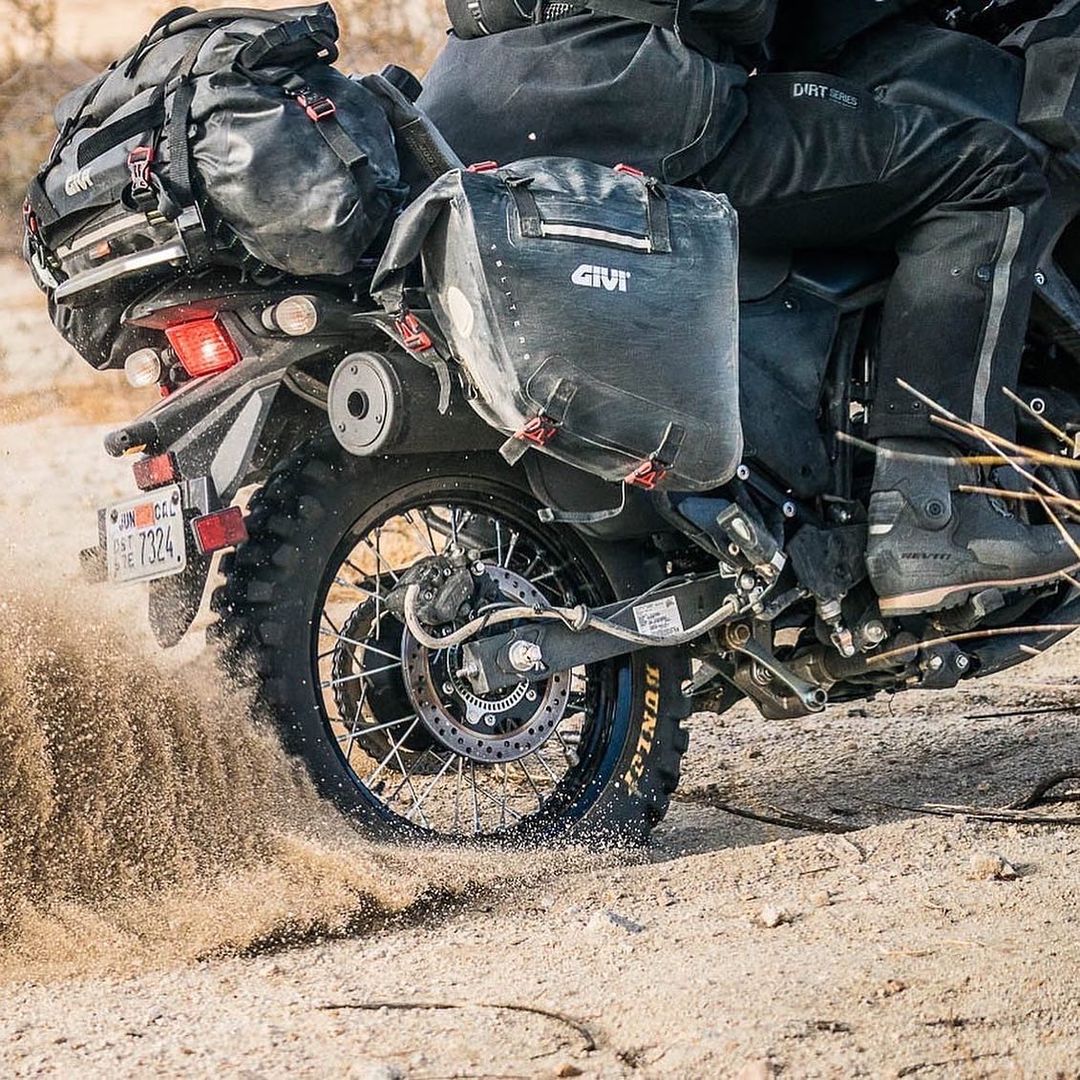 With the release of the Gen3 #KLR650, we were eager to give it a good test. Fitted with #Dunlop #D606 tires, plus a relaxed steering geometry and tractable thumper motor, the #KLR to just chugged along without complaint through endless deep sand and rocks. bit.ly/remotedesertkl…