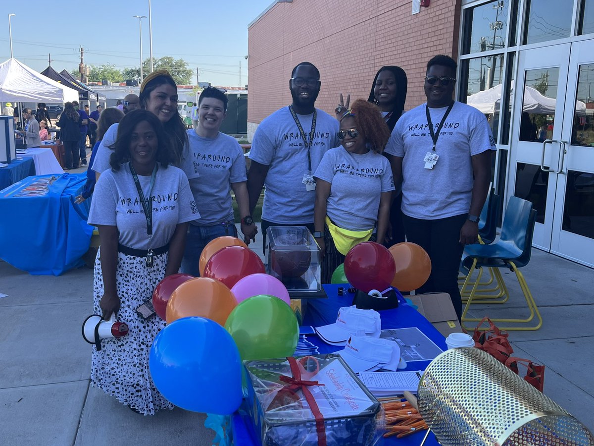 KennBrownMPA's tweet photo. 📣🚨Wraparound Spotlight: The Fresh Feeder of Bellaire curating a 300+ family attendance at today’s De-Stress Fest @ Braeburn Elementary with over 30 participating community partners. #WeWrap @HISD_Wraparound @TeamHISD @Bellaire_Wrap https://t.co/F1arRXROCt