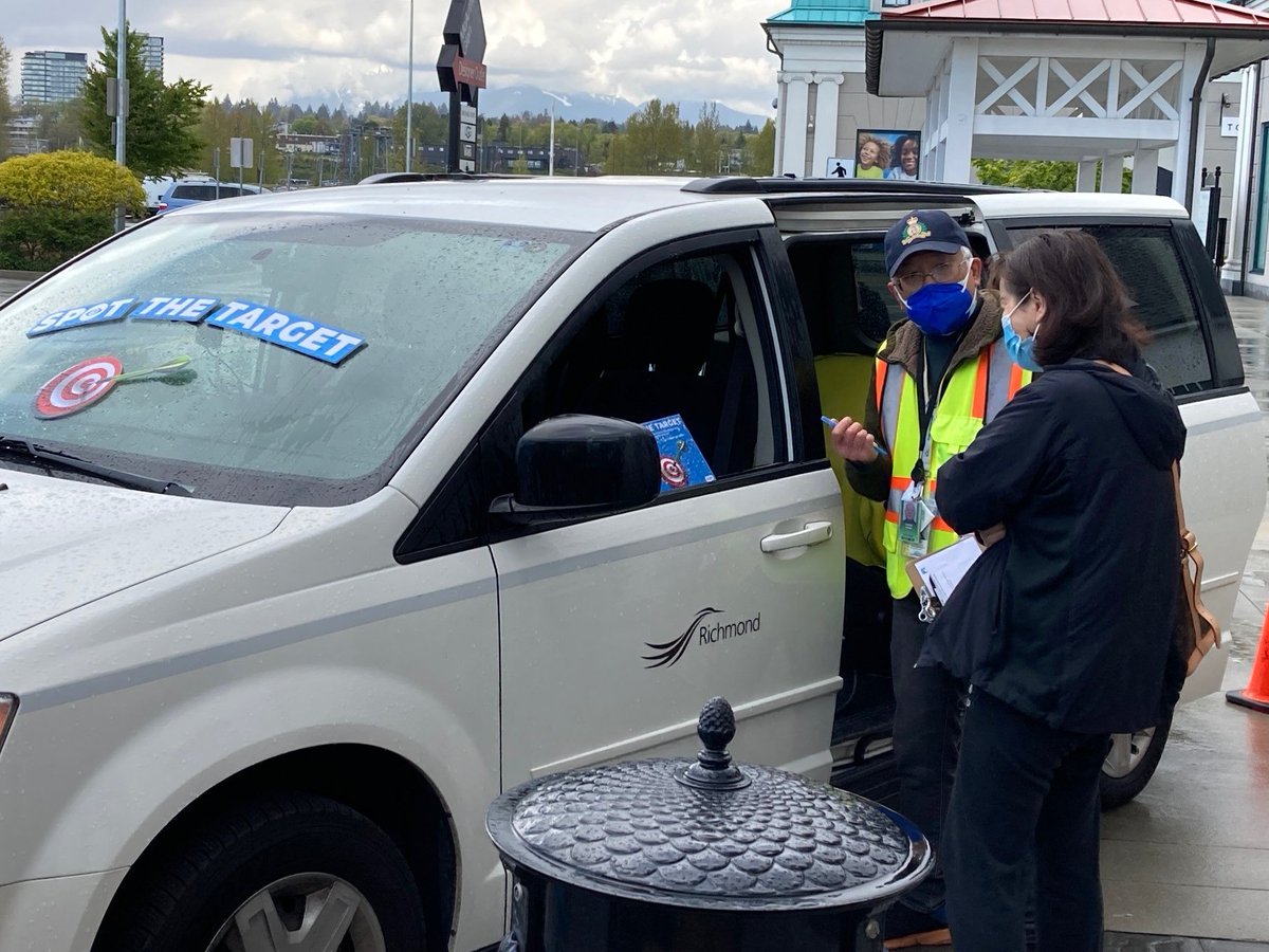 RoadSafetyHarv's tweet image. Any unlocked vehicle is a target for auto crime. Today, @RichmondRCMP officers &amp;amp; volunteers asking @Richmond_BC public if they can ‘spot the target’ items of value left behind in a vehicle. Items that tempt thieves: phones, laptops, backpacks &amp;amp; packages. #StopAutoCrime #IMPACT