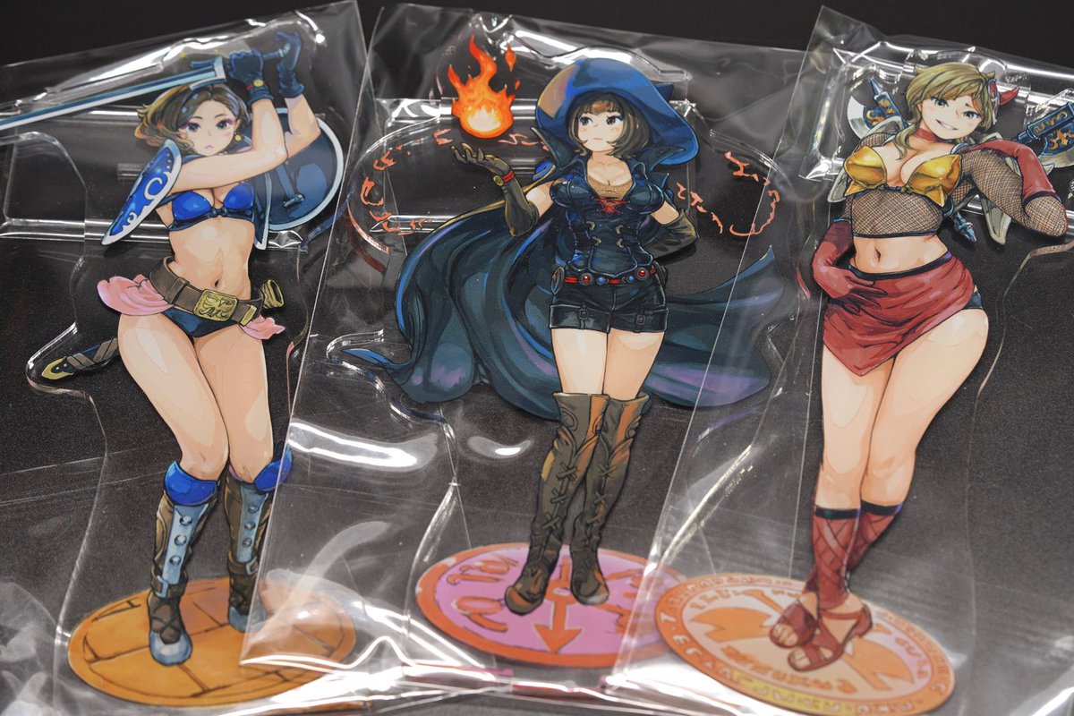 色紙の再入荷はいましばらくお待ちください。完売のアクリルグッズ在庫も少数追加で入荷予定ですがもうしばらくかかりそうです。 