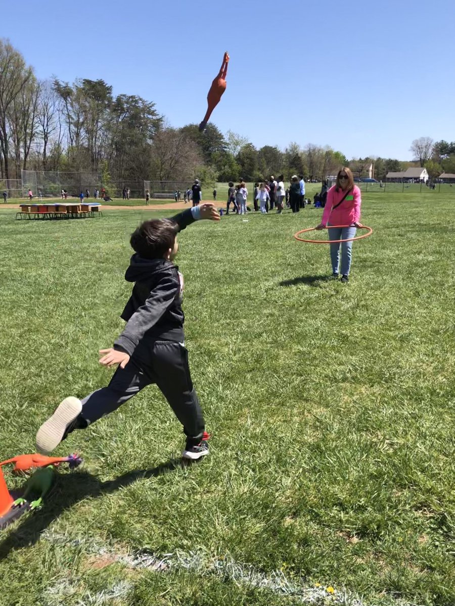 MsGillettMEA's tweet photo. Field day 🏆 https://t.co/incKjDMBxq