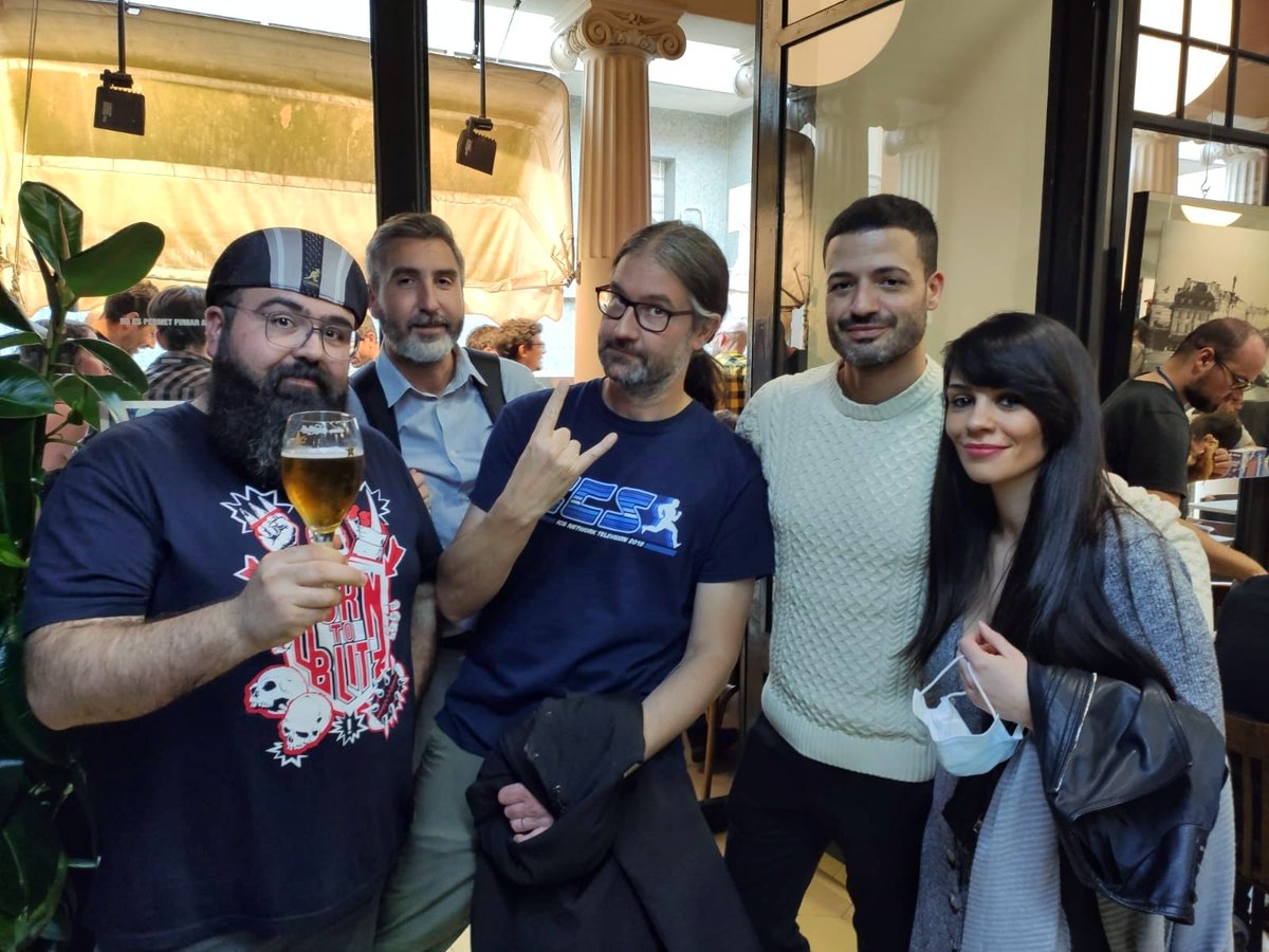 meepleambrera's tweet image. Cracks! 😊♥️
#devirfest