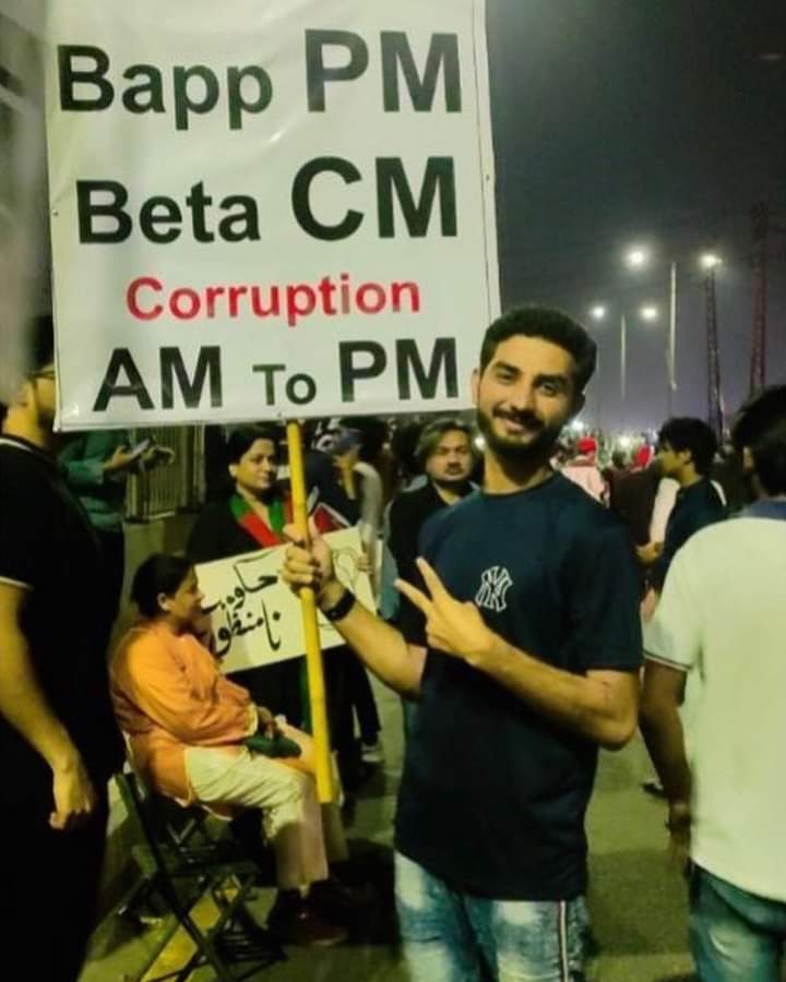 1_vinii1's tweet photo. Posters From @ptiofficial jalsa that was held in lahore stating some clear facts
.
.
.
.
.
.
.
#fashion #kubrakhan #mayaali #pakistanibloggers #atifaslam #bollywoodactress #iqraaziz #ferozekhan #alizehshah https://t.co/x4JuWJkMEB