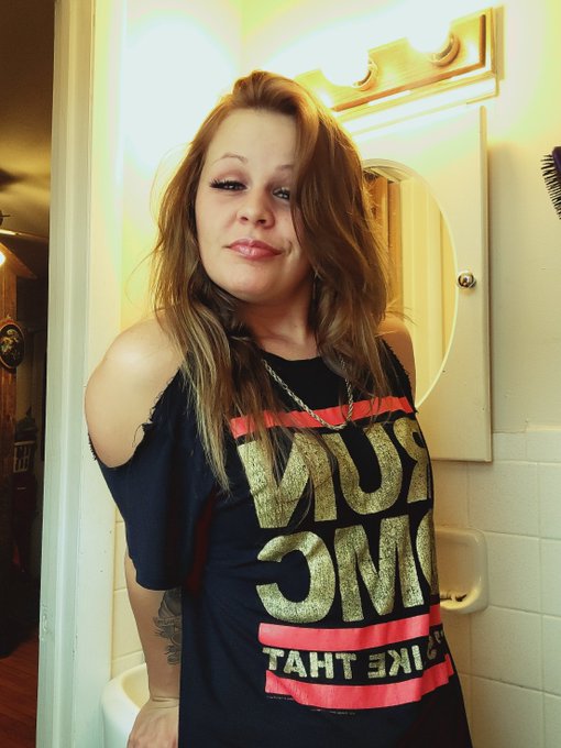 Allison Hart’s pics and videos