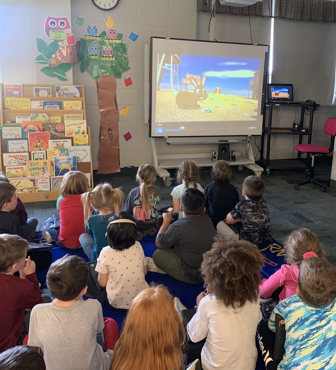 tra_caldwell's tweet photo. Kindergarten babies learning to be safe online thanks to @NetSmartz We learn so much from your educational videos #fcscspartanpride #fayettecentrallibrary #fayettecentralbuzz https://t.co/a3txc6Zzby