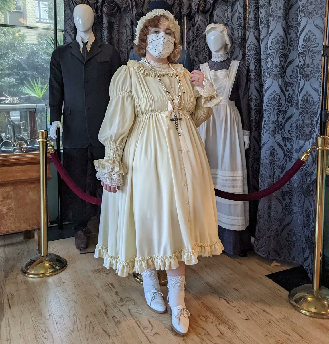 voidspell's tweet photo. ALSO SELLING This Atelier Pierrot OP. It's seriously so pretty but I need the money more. It doesn't look like it's currently being sold anymore. $160 with free shipping to US.
https://t.co/xYgNLDJ33z https://t.co/I5sJo9l9RT