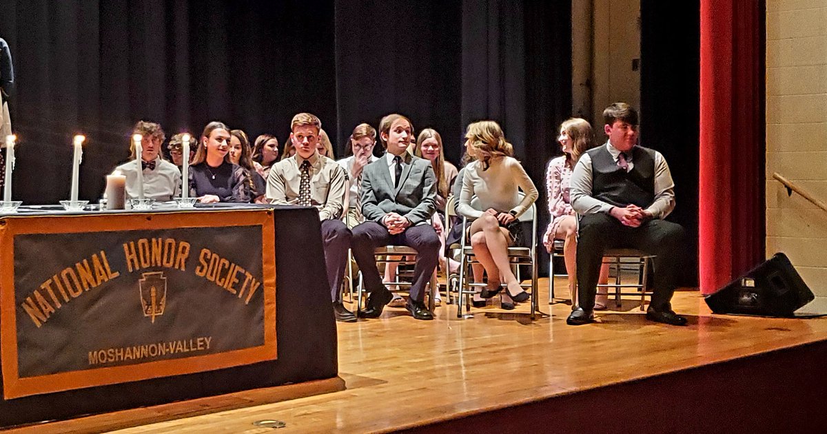 JohnZesiger's tweet photo. Congratulations to the @MV_Knights National Honors Society students on their inductions and recognitions tonight. Enjoyed the comments from MV alumna Dr. Samantha Matchock. #MVProud #MVLearningFocused https://t.co/1URLdEpKj7