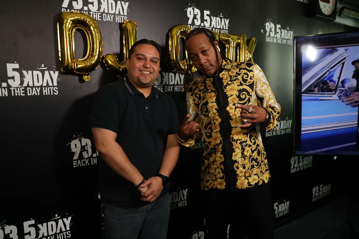 Naythan2IT's tweet photo. Had a good time when @djquik stopped by @935kday to do the Krush Groove Superstar Takeover. Vibes were high this day! Catch him performing this Saturday for #935KDAY #KrushGroove at @cryptocomarena! #Naythan2It #KDAY #HipHop #DjQuik https://t.co/Px1DU8zXoK