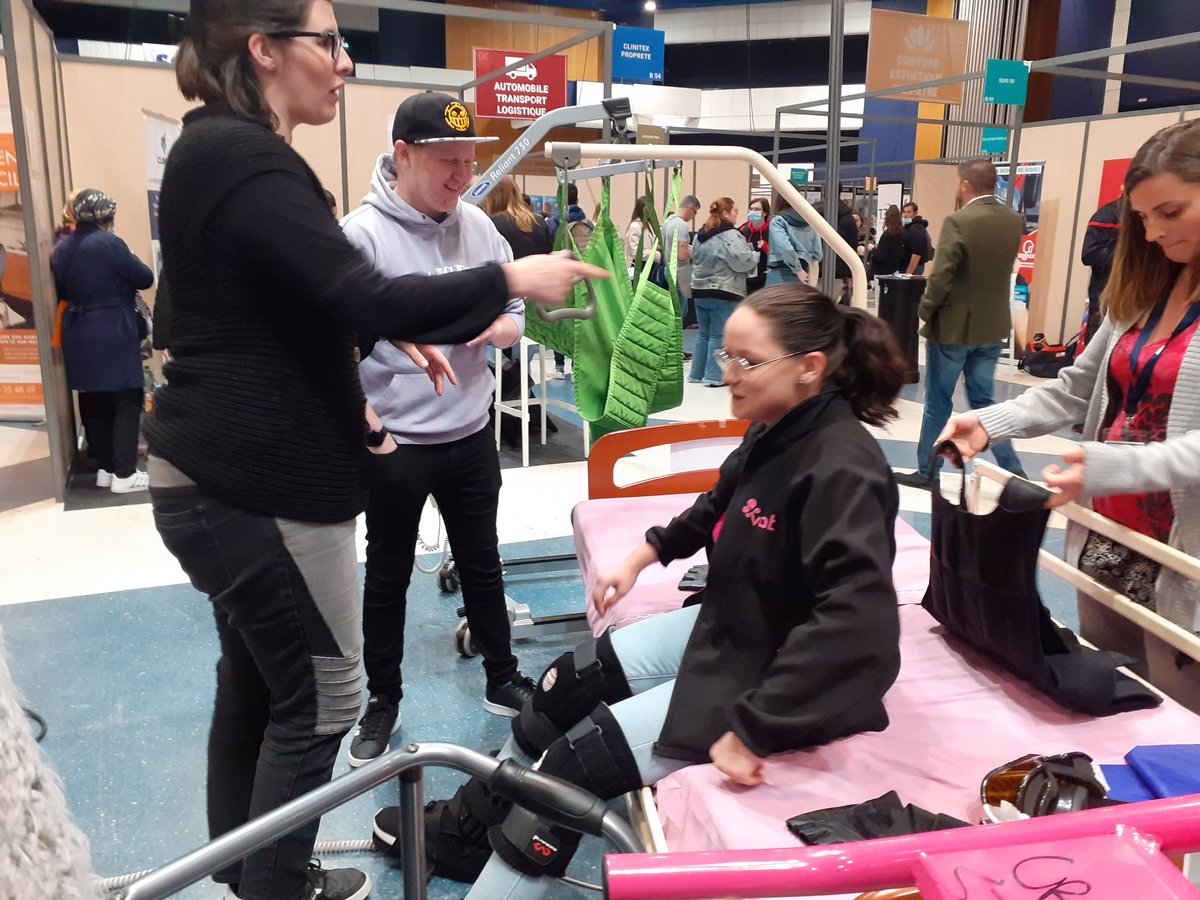 Beaucoup de participants sur notre espace SAP au DKjob de Dunkerque. 
Merci à l'ensemble des partenaires pour l'organisation de ces animations de sensibilisation aux métiers des services à la personne.
Le Departement est là 
<a href="/MARLABOSSE/">Martine Arlabosse</a> <a href="/departement59/">Département du Nord</a> @