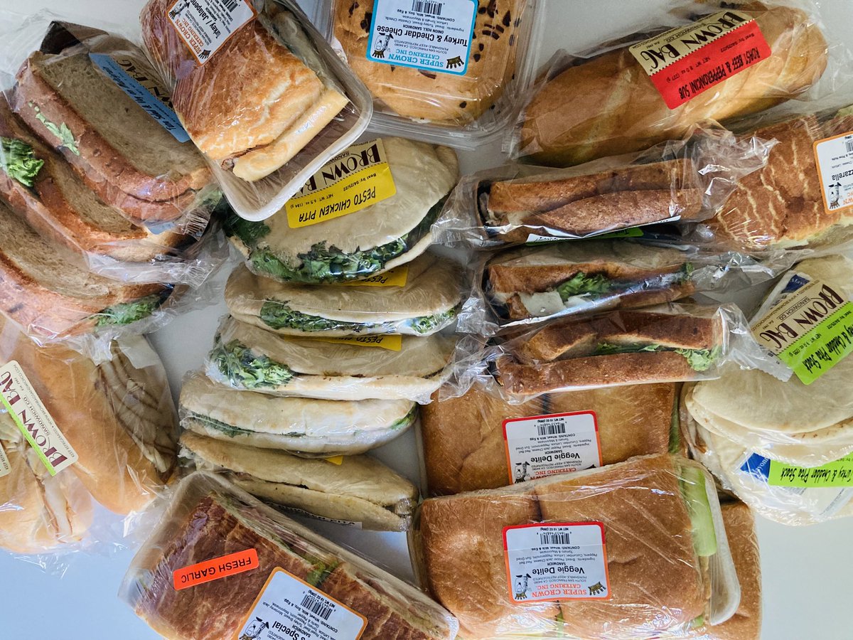 vallejojustice's tweet photo. This week we were able to serve one of the largest &amp; most underserved camps in Vallejo with sandwiches from Food Is Free Solano (THANK YOU!) We also came through with bottled waters, chips, &amp; snacks. 
All Power To The People ✊🏿✊🏾✊🏽 https://t.co/l0ZpqkKryJ