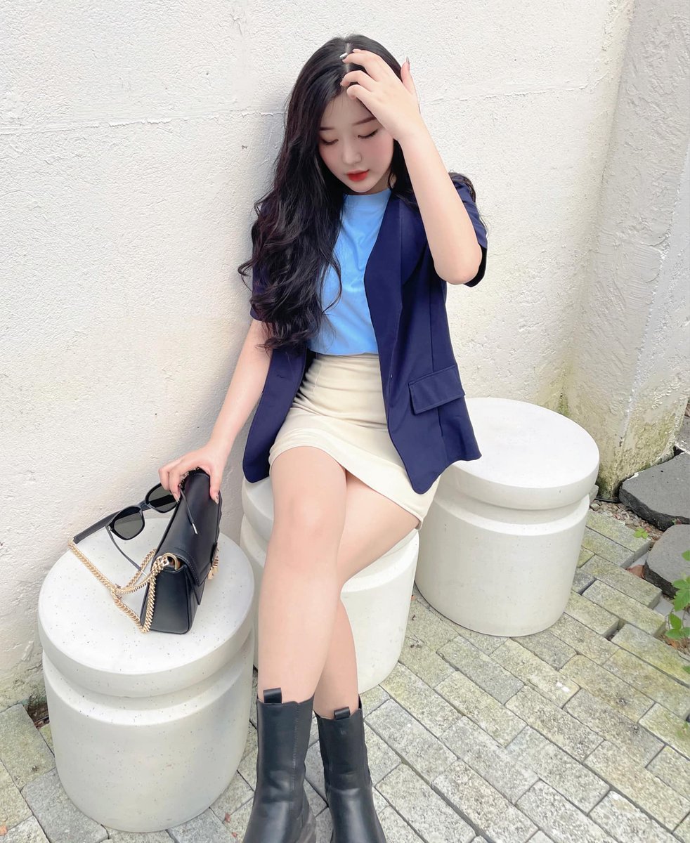 ShaundaStarns's tweet photo. @mundilbirken73 If we just smile when the sky is fallingSmile, when the love comes calling#Xuhuong #trending #SucManhCong #LinhCry #NgheAn https://t.co/eX6URiT7Vi