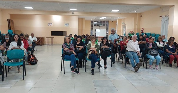 JulioDFuentes's tweet photo. Fue un honor exponer en este panel sobre el escenario latinoamericano en el marco del taller “Georgina Droz” organizado por Unidad Popular de Salta. Seguimos impulsando la formación de las y los compañeros en todo el país. https://t.co/e8GecciXF6