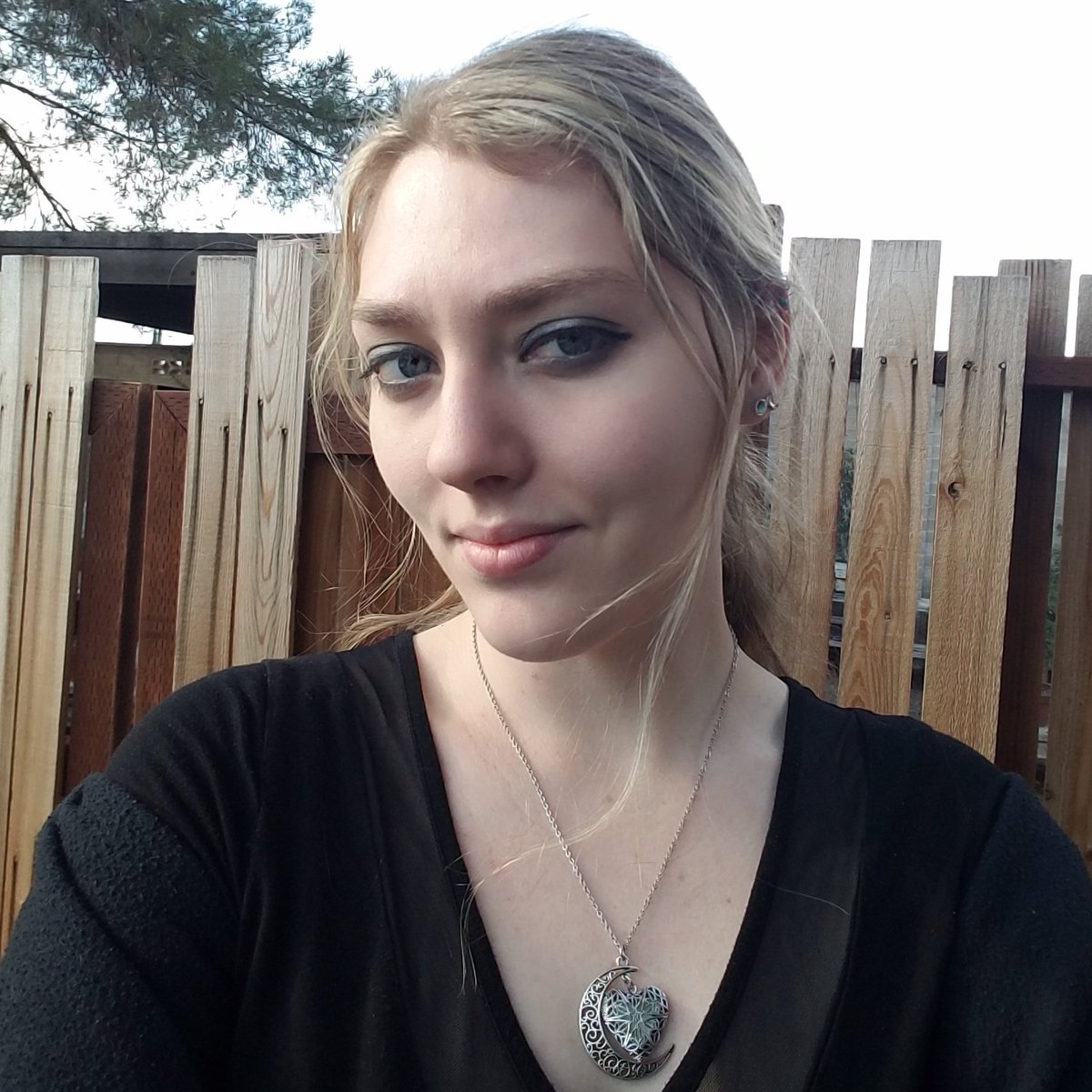 GrimmKaylen's tweet photo. Hello #writersoftwitter! I'm Kaylen and I write dark fantasy, sci-fi, and horror. I'm currently editing a portal fantasy exploring mortality and what it means to be human. And I'm drafting a dark, anime inspired magical girls fantasy.

Nice to meet you all! https://t.co/YscsDIfOZT
