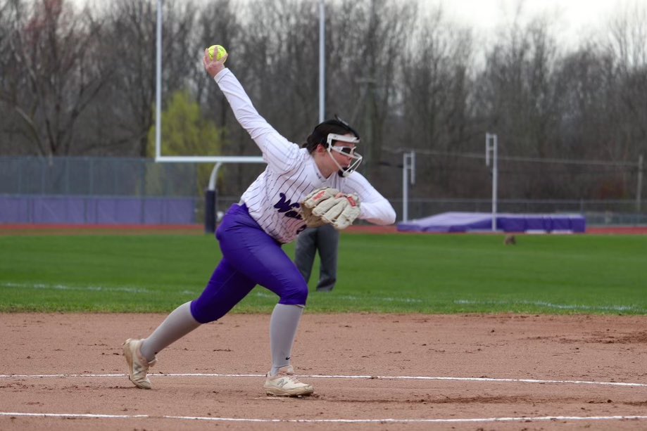 HaileeSmith2023's tweet photo. Beyond thankful to be named ESPN Ithaca Player Of The Week. Thank you to all my coaches, friends, and family for all of your support. https://t.co/I6sMqnp1AP @PennStateSB @SZ_SB_Recruits @Morrisville_SB @softball_Alfred 💜💜 https://t.co/IfN03zl0Lo