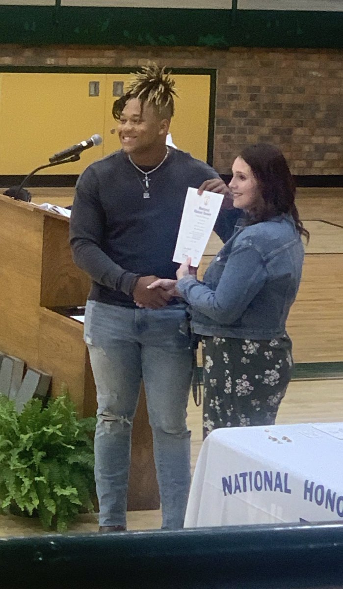 Shoutout to my boy for getting inducted into the National Honor Society! 📚📚#Proudpops Keep putting those grades first!! @Trey3Haynes @PSJANORTH_NHS