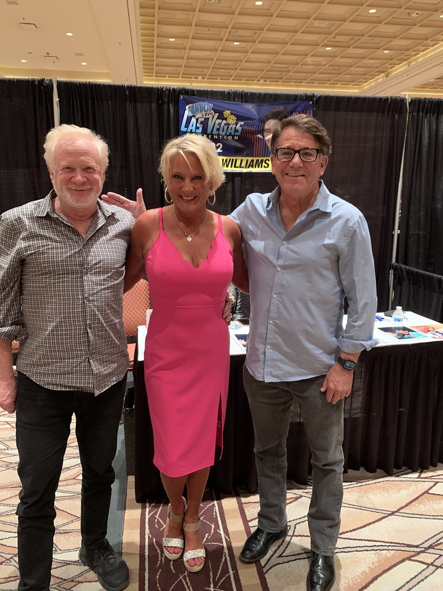Strachan7Scott's tweet photo. @most_don We had the great opportunity to meet you last Saturday in Vegas.  You are a “Class Act”.  You still got it!! https://t.co/XzyWuIU0vv