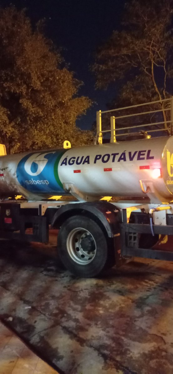 laiscindel's tweet photo. E a @sabesp aqui em Guarulhos tá escolhendo as casas para colocar água é isso mesmo @guti_oficial ?? Foi para isso que você trocou a SAAE pela Sabesp?? 7 dias sem água por aqui 

#guarulhos #cidadeabandonada #gutiprefeito #sabesp #voltasaae https://t.co/lgIUgInJw1