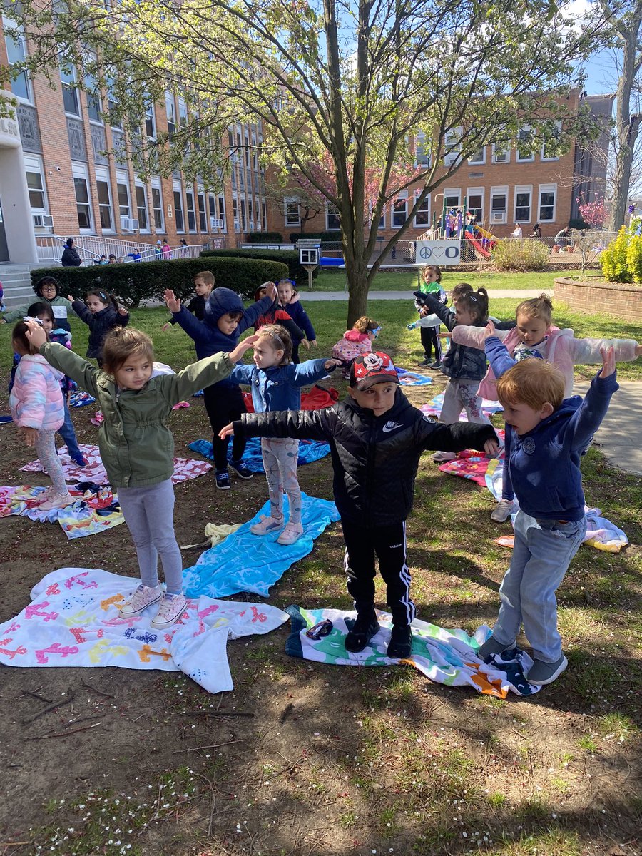 sasv28's tweet photo. UPK butterflies on Earth Day @deemartellucci @OSchoolsPR @jmcgahan31 https://t.co/xBxaQqtXFw