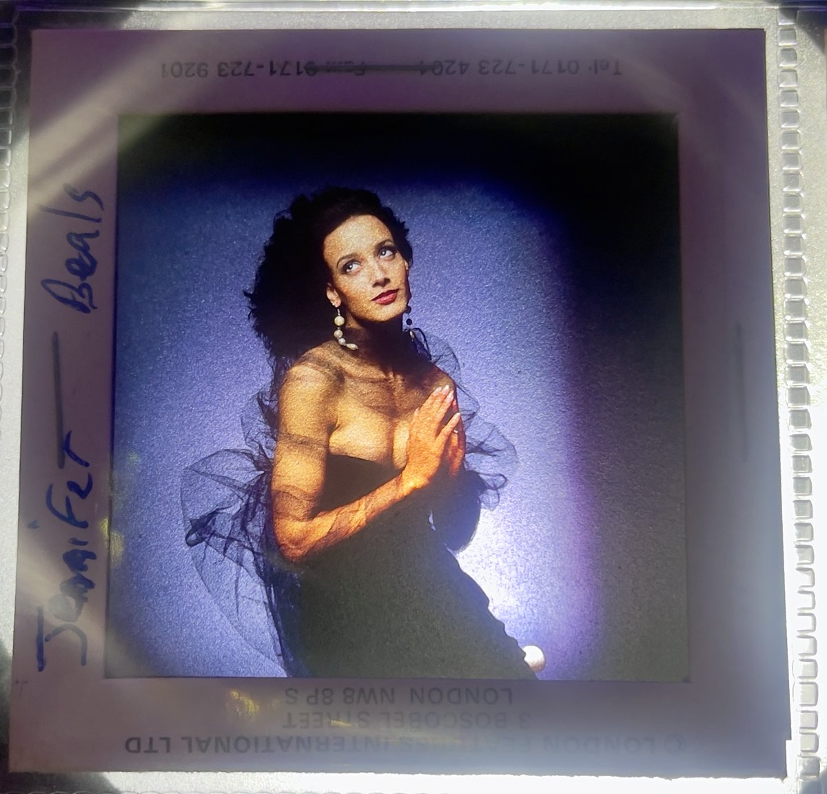 JenBeShip's tweet photo. #JenniferBeals
#JenBeShipJBCollection https://t.co/iWFyRIkyCk