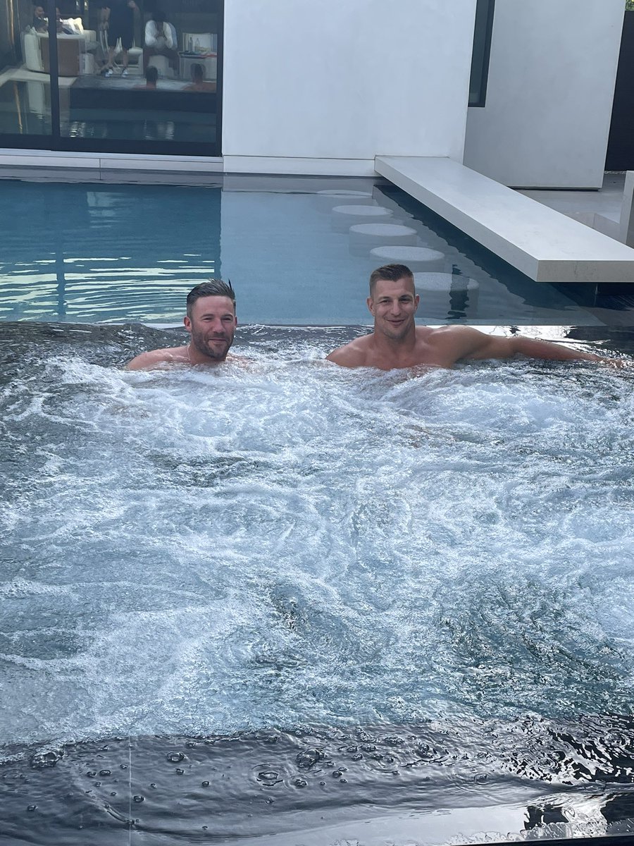 Edelman11's tweet image. Mom can @RobGronkowski sleep over?