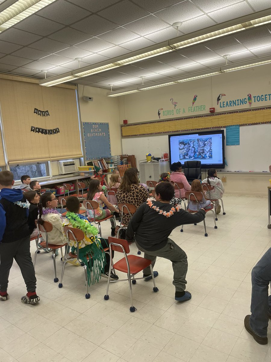 Christina tweet media