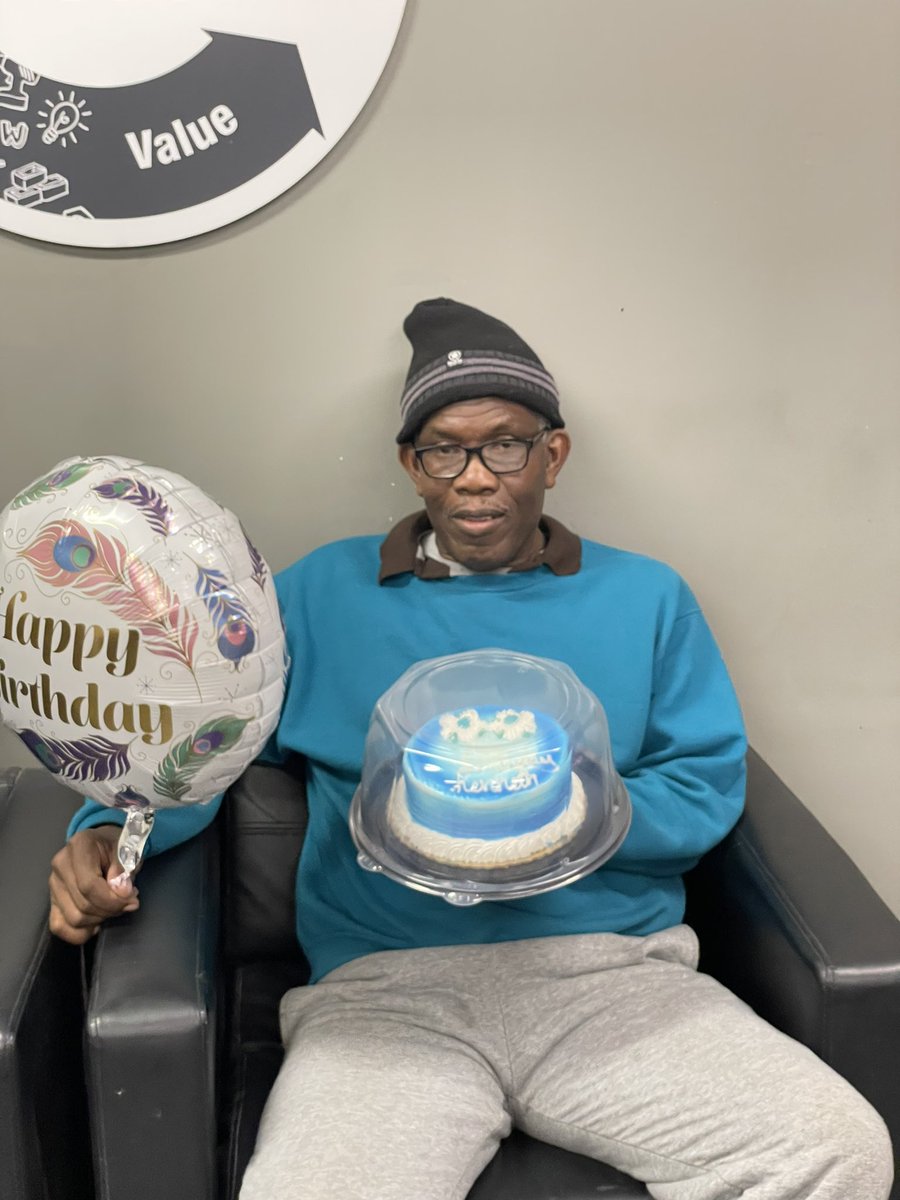 Happy birthday to freight associate Kenneth… he’s only 21 yrs old. 🤭🤭