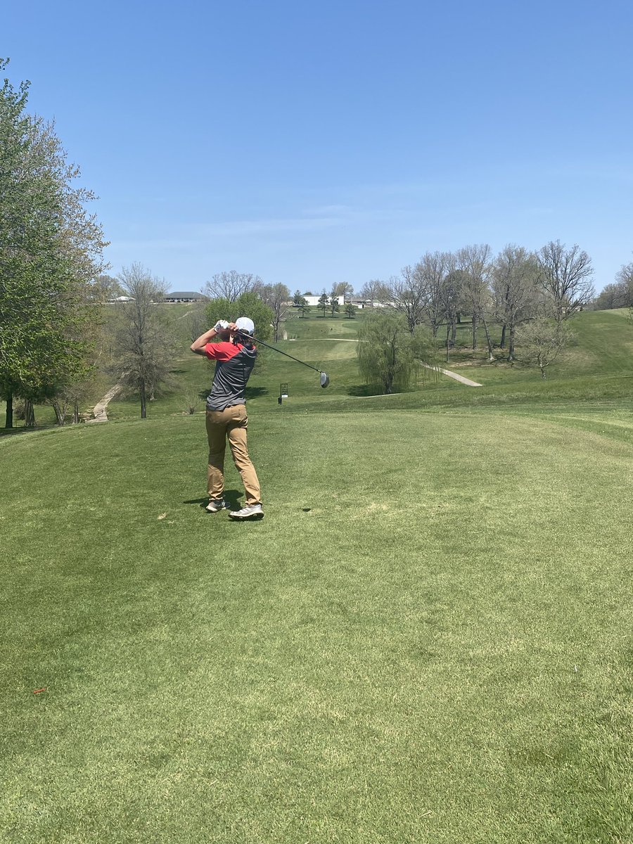 STCHSgolf's tweet photo. St. James Tournament https://t.co/azw5sj9Cdt