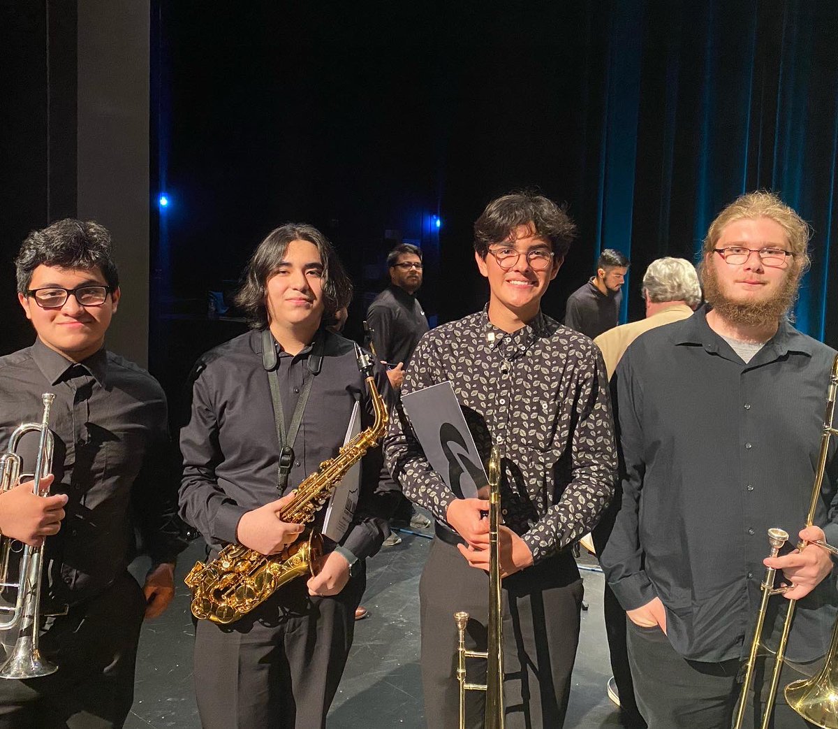 swisdfinearts's tweet photo. Today members of the Legacy Jazz Ensemble performed with the Palo Alto College Jazz Band! One of the members of their ensemble is a Titan Alumni! Very proud of these students! #TitanProud #TitanStrong #Jazz https://t.co/zeJXSiiJLE