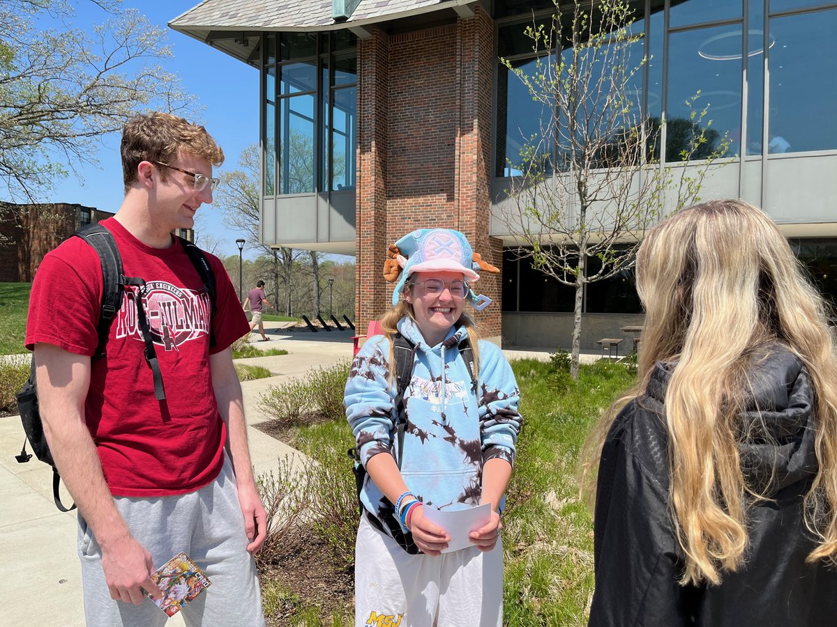 RoseHulman's tweet photo. Spring has sprung throughout campus. Students are enjoying these sunny days and pleasant temperatures. https://t.co/8KItMhghoi