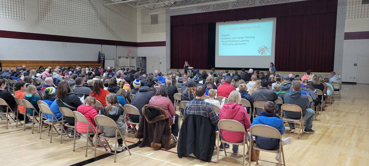 JLMS_Falcons's tweet photo. Awesome to meet the future JLMS class of 2025 tonight! https://t.co/fZ8LuneVqu