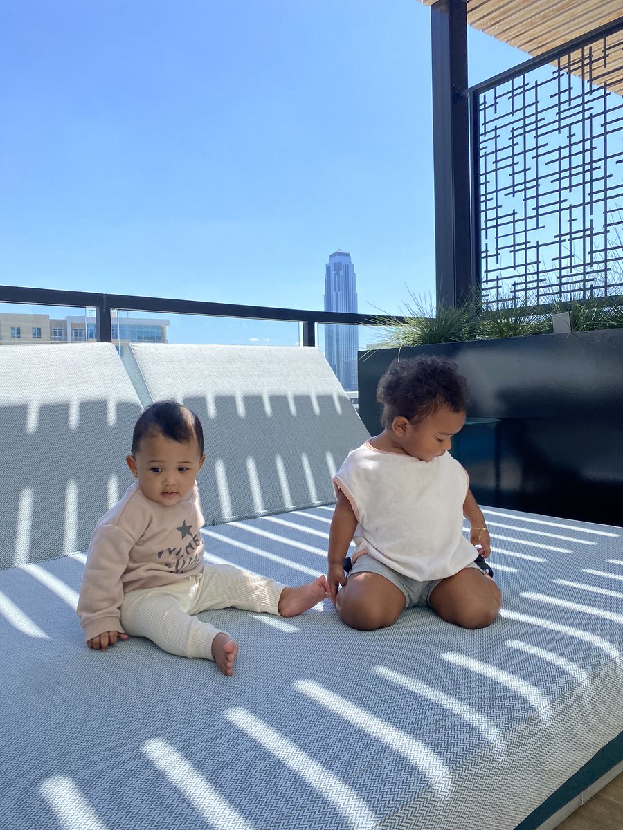 City giiiiirllsss <a href="/IMWHYJAE/">W H Y J A E</a> <a href="/MeLikeyEstherrr/">Esther</a>