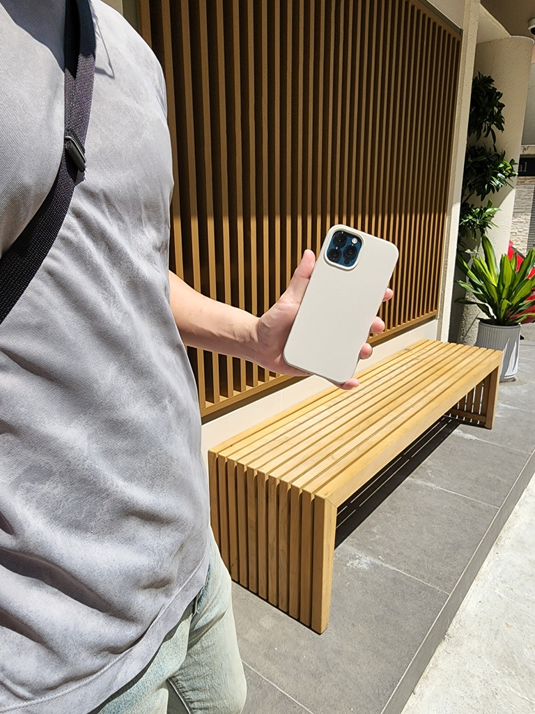 IceSword_us's tweet photo. Create your own sunshine ☀🌞💕 Life is better with a smile  #summervibes #funinthesun #vibes 

check out our website now https://t.co/ddG93LbyBH🥰🥰❤️

#13pro #phonecase #iphonecase
#siliconeapple #caseiphone #applesilicone
#siliconecase #caseforiphone #minimal #minimalist https://t.co/qtpKGKebDA