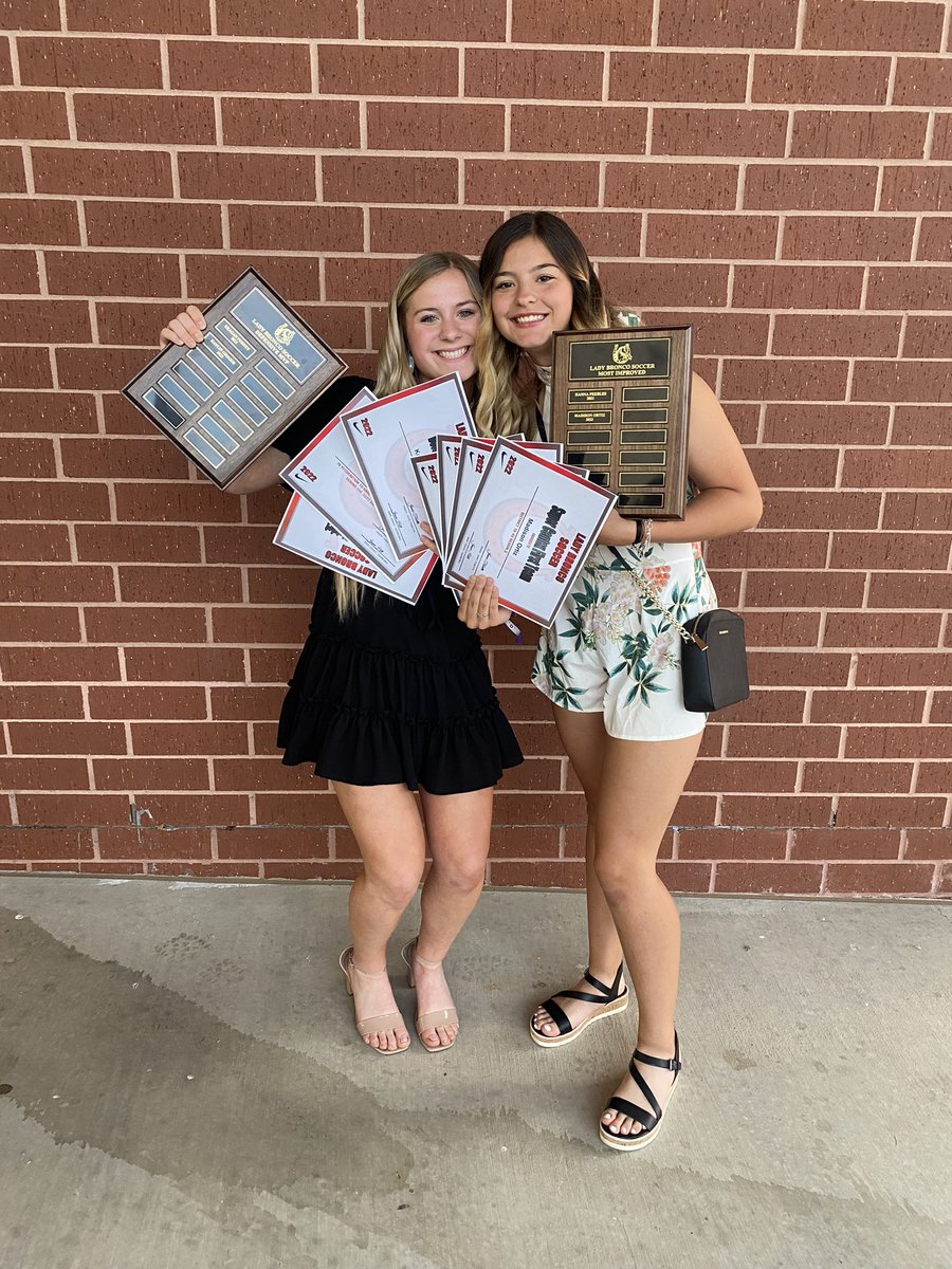 district awards!! 1st team all district &amp; defensive MVP! <a href="/Madison_skye1/">Madison Ortiz</a>