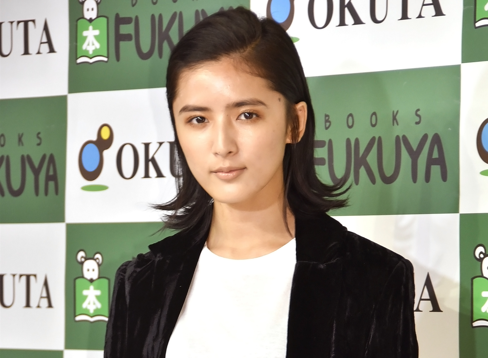 Oricon News オリコンニュース 元e Girls藤井萩花さん 双子の男の子を出産しママに 夫のali Leo 本当に萩花さんには感謝しかありません T Co 0qbgsdku2f 2ショットあり 21年1月結婚 家族が泣いて喜んでくれてしあわせです