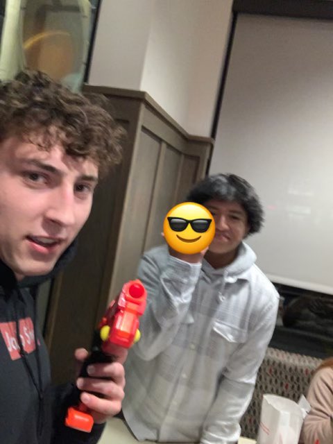 ZLP123 kills Alex Lizard Jacobson at his dads birthday. Poor kid