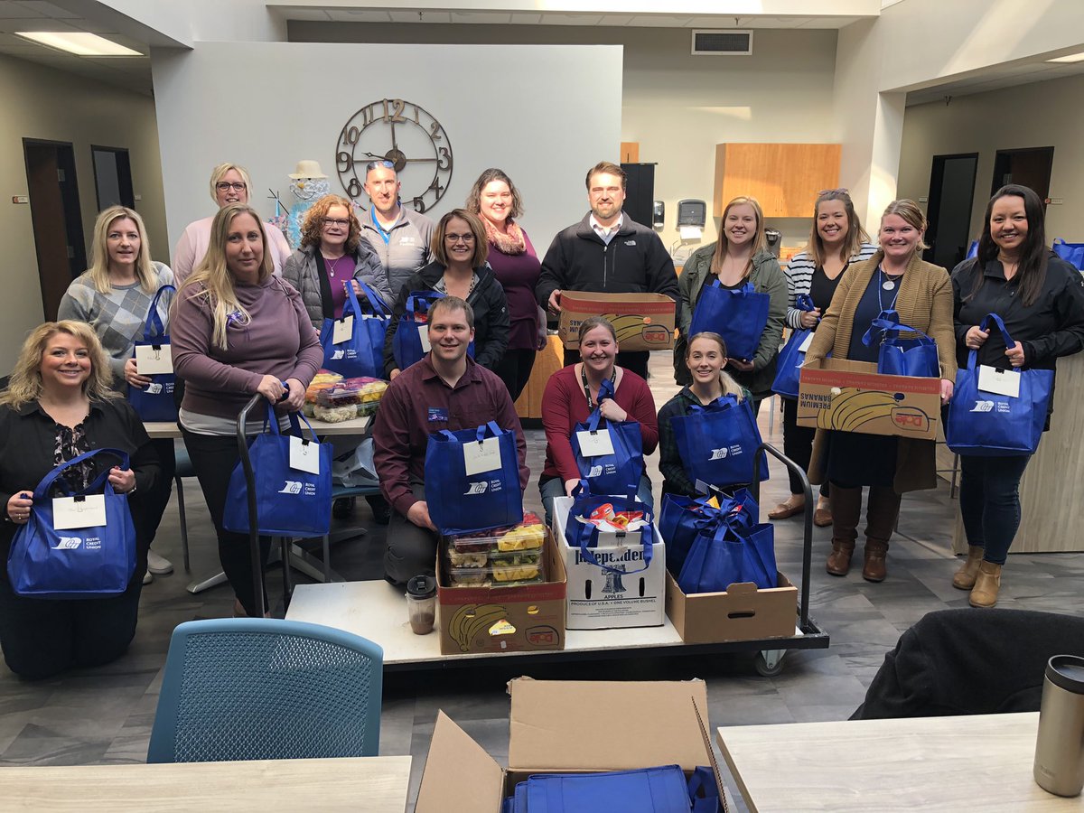 What an amazing morning participating with fellow teams members to help support the Chippewa Falls Community.  <a href="/Royal_CU/">Royal Credit Union</a>  #positiveimpact #corevalues #communitysupport