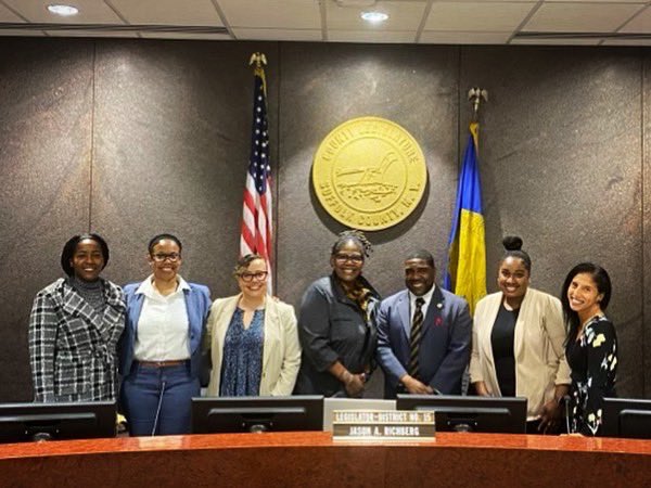 CCEofSuffolk's tweet photo. Tonight @VLockel joined the SC Maternal Morbidity &amp; Mortality task force. Thank You to Legislator @Jason_Richberg for organizing an informed discussion to improve maternal outcomes especially for Women of color. Looking forward to learning more in the next session in May. https://t.co/MByHNCGBUj