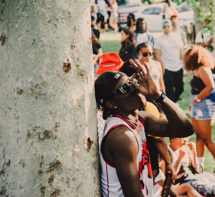 LARichieee's tweet image. 3 years down, lifetime to go.. ♦️
#AEMade