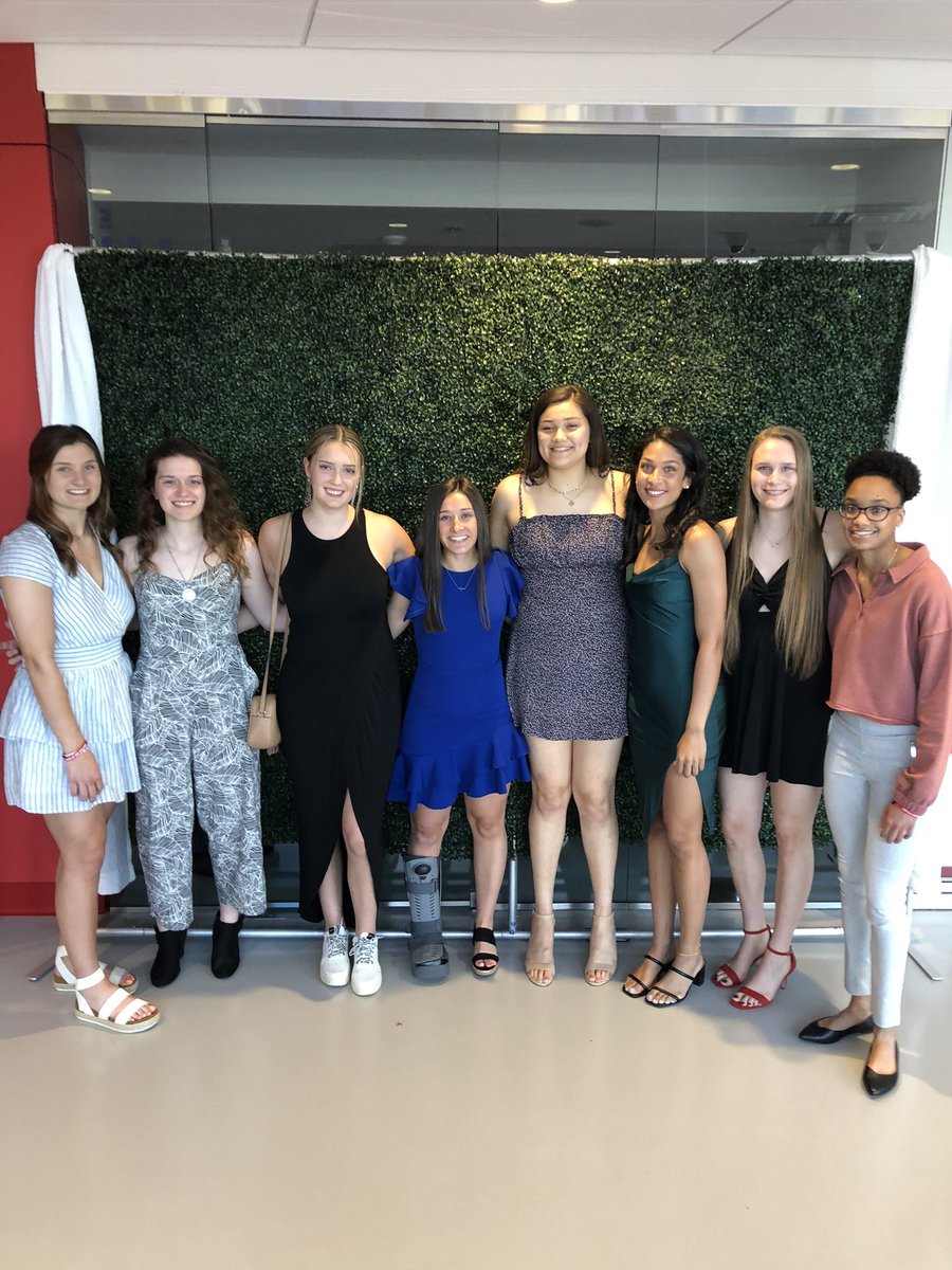 RandaD21's tweet photo. Great times at the @USIAthletics Archie Awards!! Congrats to @esdehart3030 &amp; @HaithcockHannah being up for the biggest award of the night🤞🏽#TheyCute #ProudCoach https://t.co/YZ2RBSVaed