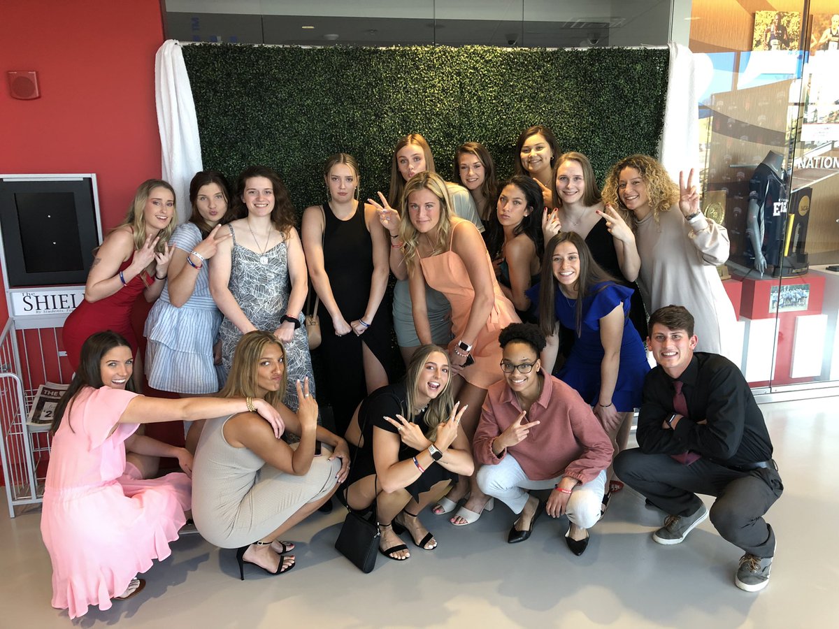 RandaD21's tweet photo. Great times at the @USIAthletics Archie Awards!! Congrats to @esdehart3030 &amp; @HaithcockHannah being up for the biggest award of the night🤞🏽#TheyCute #ProudCoach https://t.co/YZ2RBSVaed